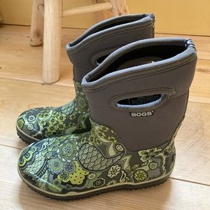 Bogs paisley mid - women’s size 7